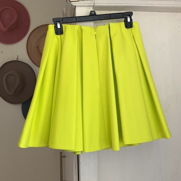 H&M - Picture 3 of 5